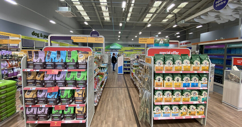 UK-OPS Retail Shop Fitting Image 1